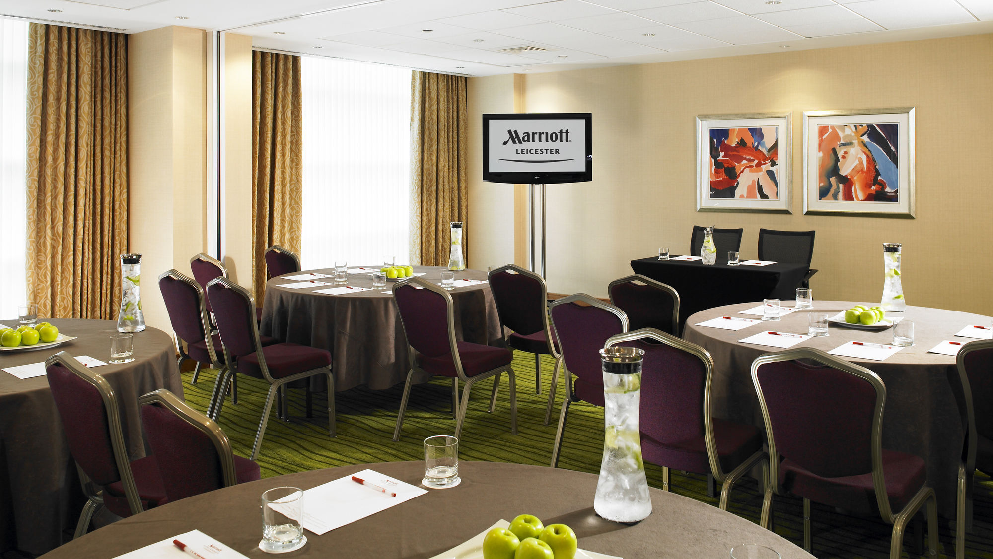 Leicester Marriott Hotel Экстерьер фото